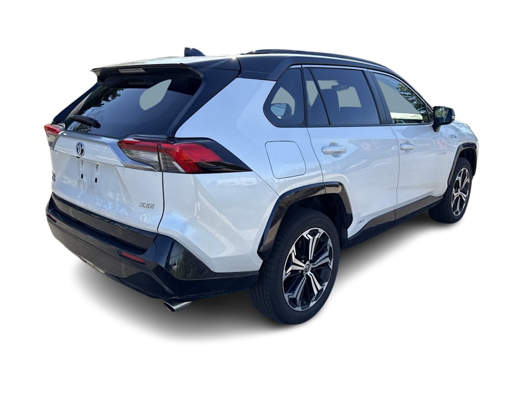 Thumbnail: 2023 Toyota RAV4 - 17