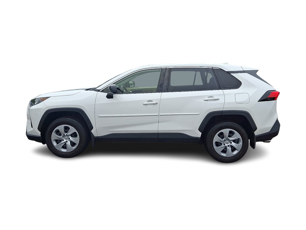 2022 Toyota RAV4 LE 3