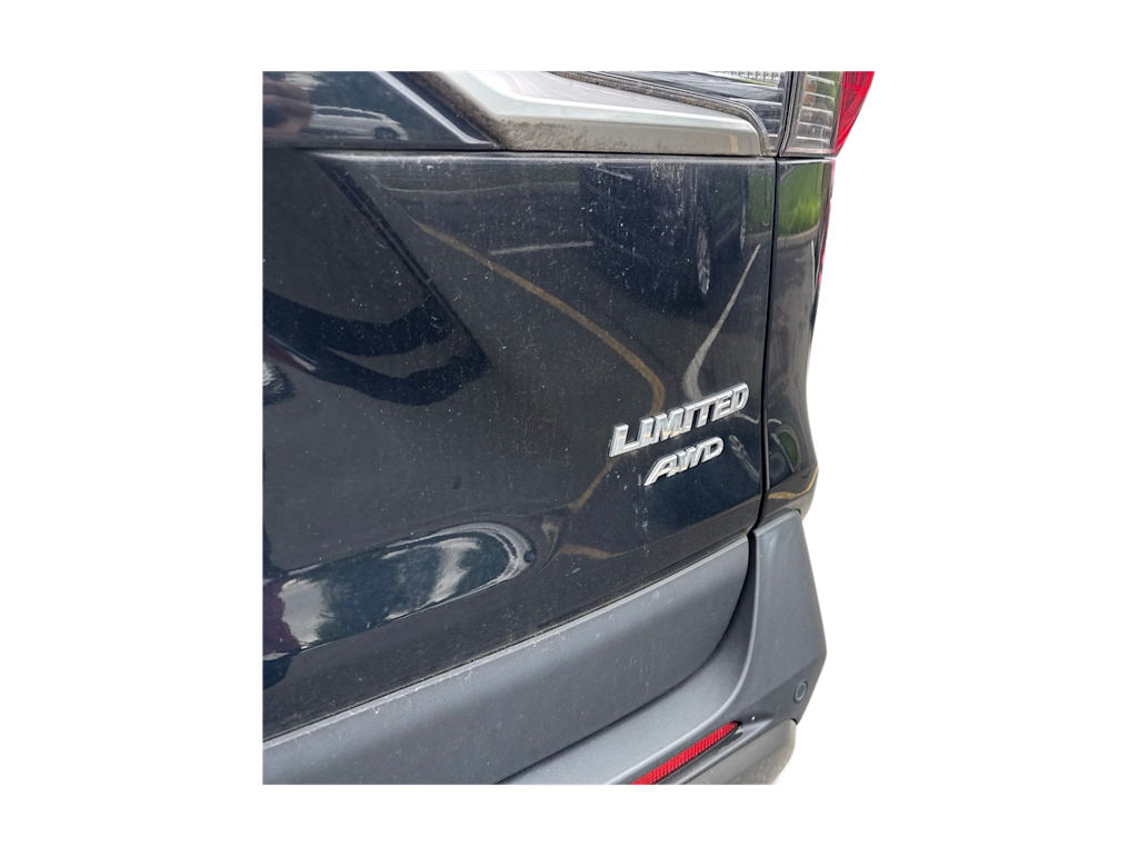 Thumbnail: 2019 Toyota RAV4 - 17
