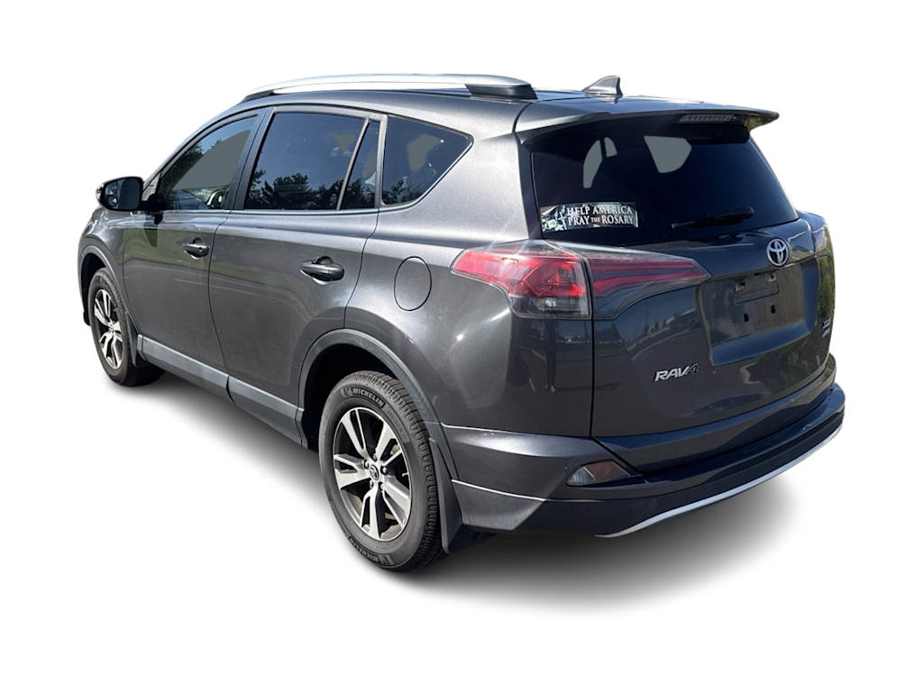 Thumbnail: 2016 Toyota RAV4 - 3