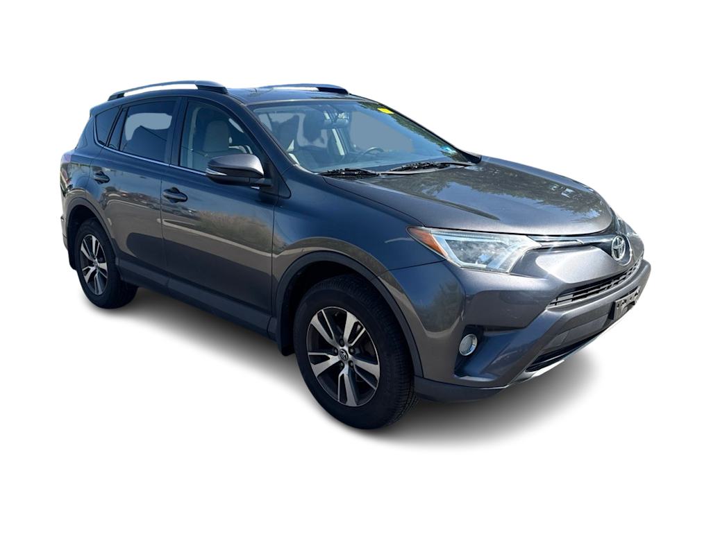 Thumbnail: 2016 Toyota RAV4 - 17