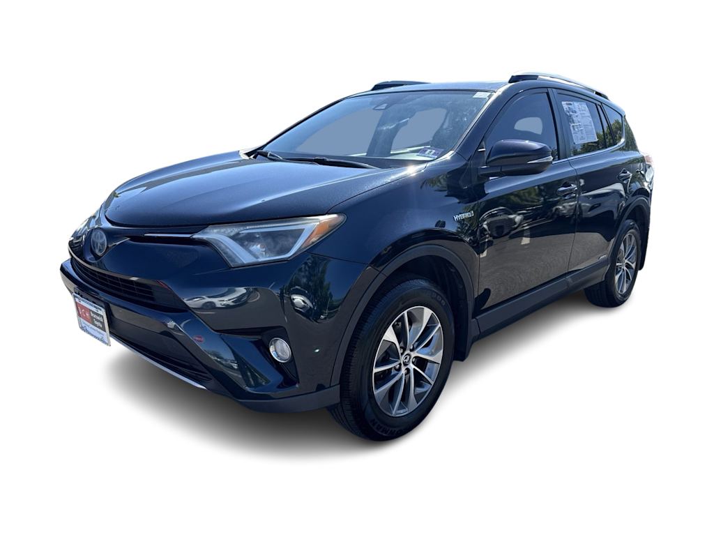 Used 2017 Toyota RAV4 XLE with VIN JTMRJREV2HD067541 for sale in Casper, WY