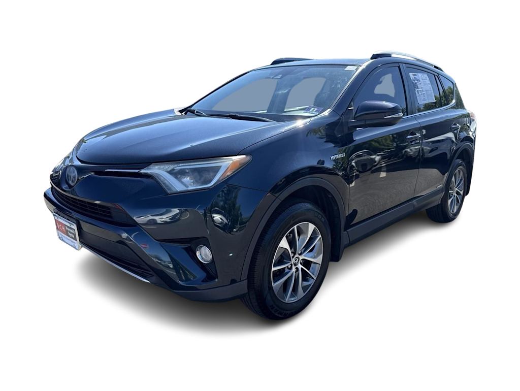 Thumbnail: 2017 Toyota RAV4 - 16