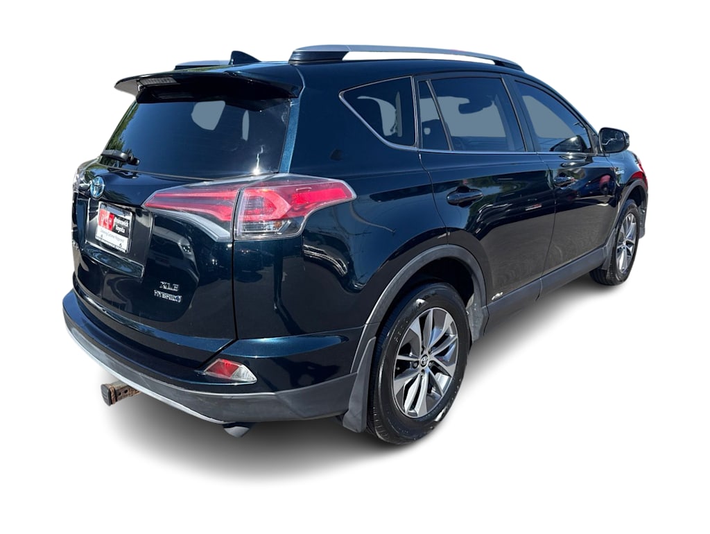 Thumbnail: 2017 Toyota RAV4 - 19