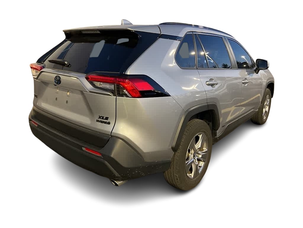 2023 Toyota RAV4 XLE 15