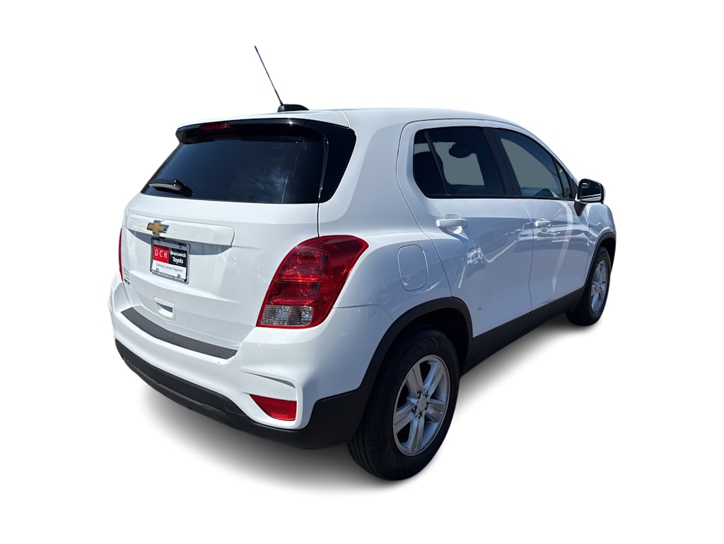 Thumbnail: 2022 Chevrolet Trax - 17