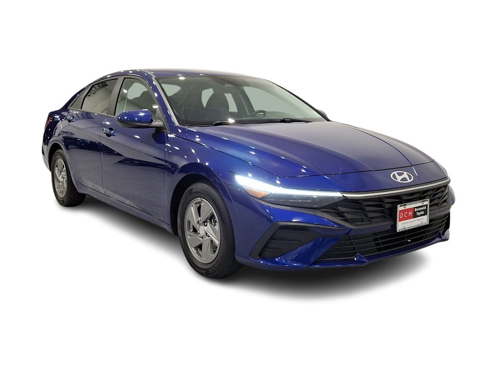 2024 Hyundai Elantra SE 10