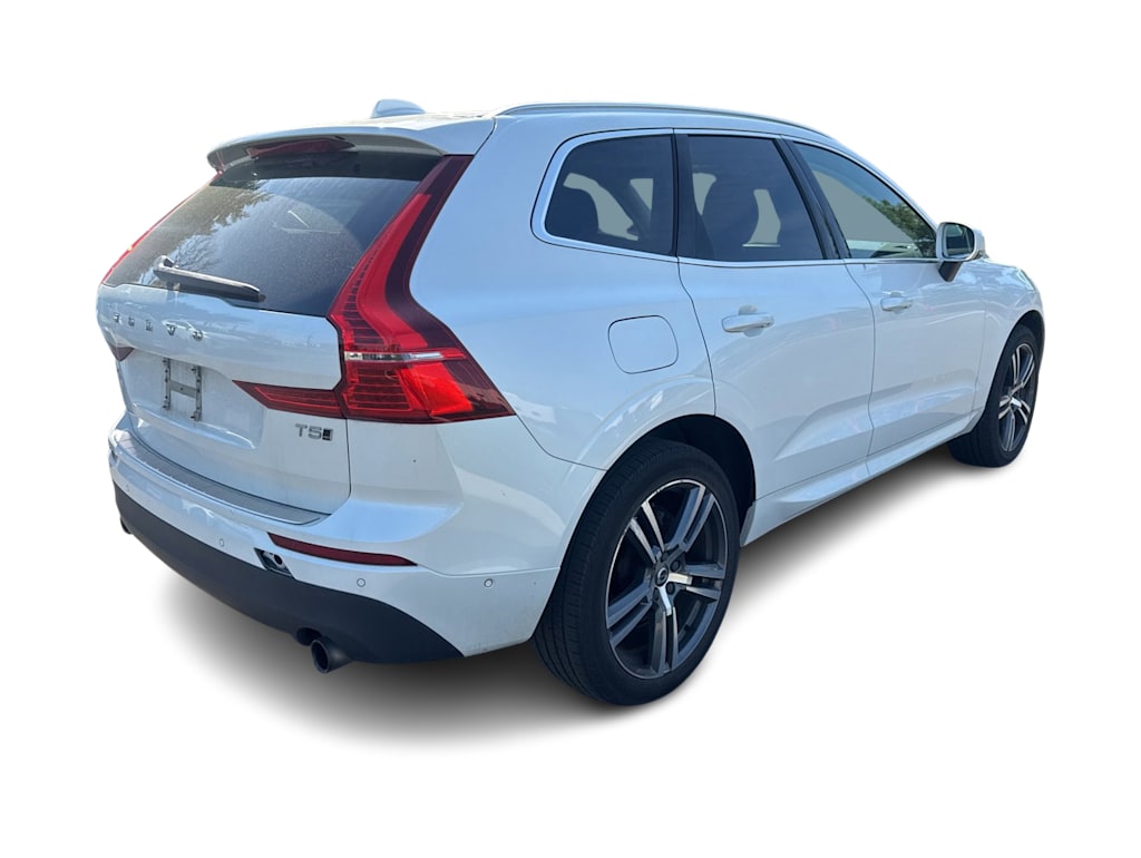 Thumbnail: 2019 Volvo XC60 - 19
