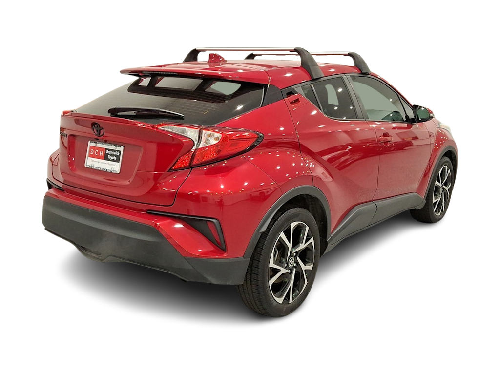 2022 Toyota C-HR XLE 15