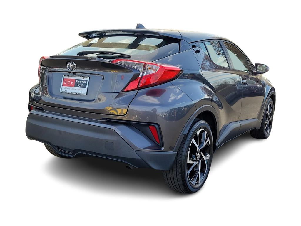 2021 Toyota C-HR XLE 15