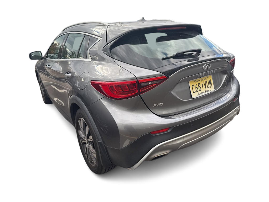 Thumbnail: 2017 INFINITI QX30 - 2