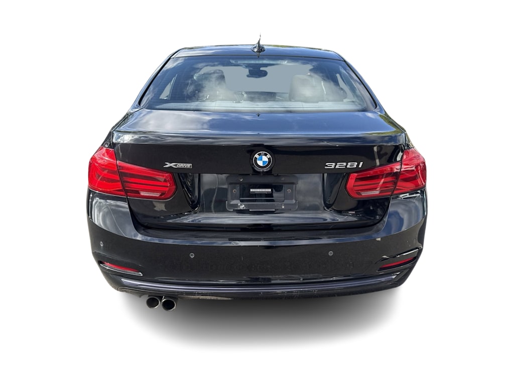 Thumbnail: 2016 BMW 3 Series - 4