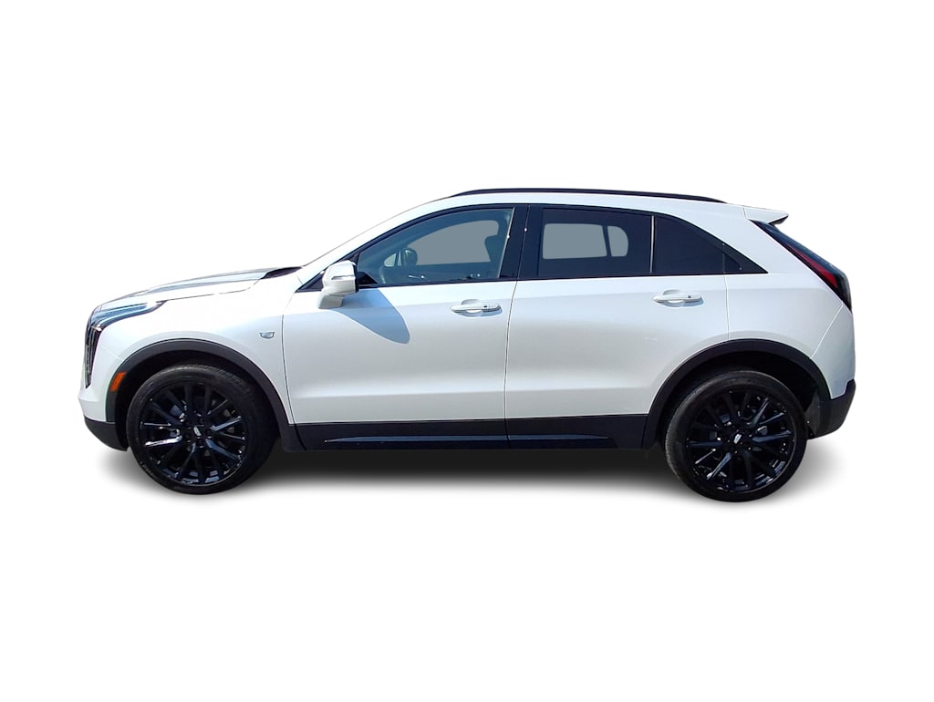 Thumbnail: 2023 Cadillac XT4 - 3