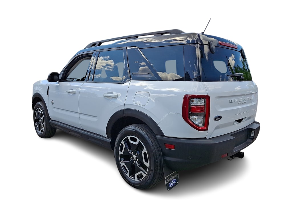 Thumbnail: 2022 Ford Bronco Sport - 4