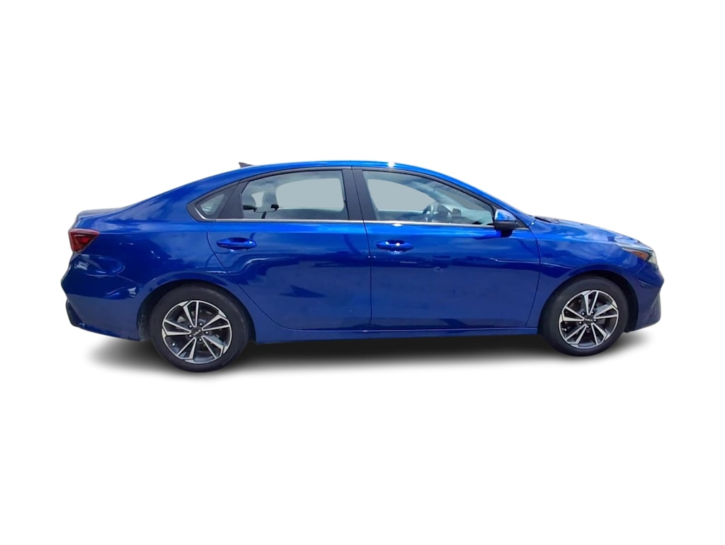 Thumbnail: 2024 Kia Forte - 22