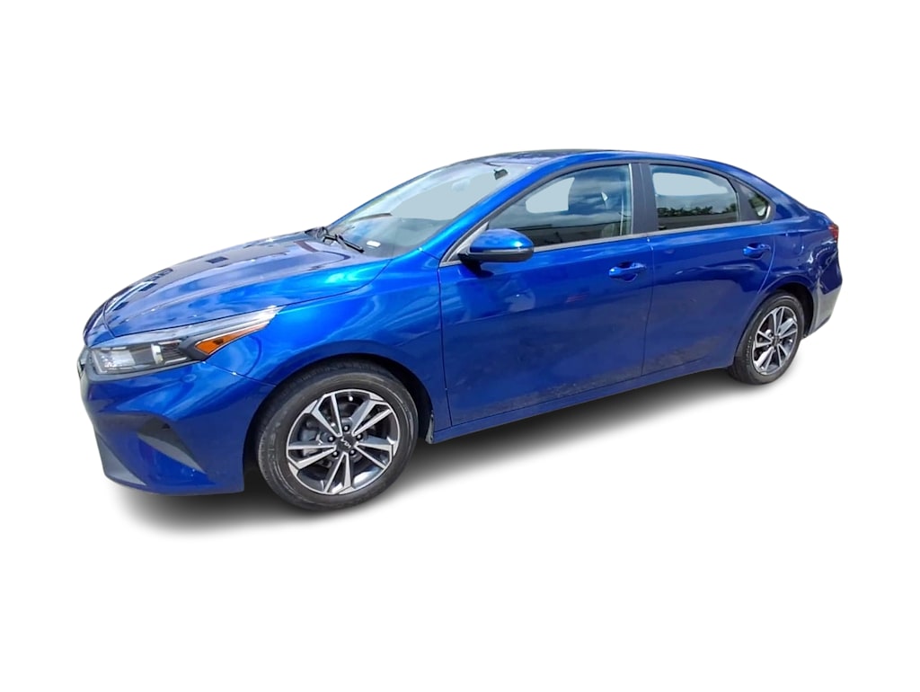 Thumbnail: 2024 Kia Forte - 3