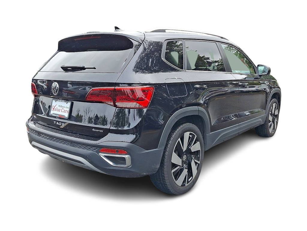 Thumbnail: 2024 Volkswagen Taos - 32