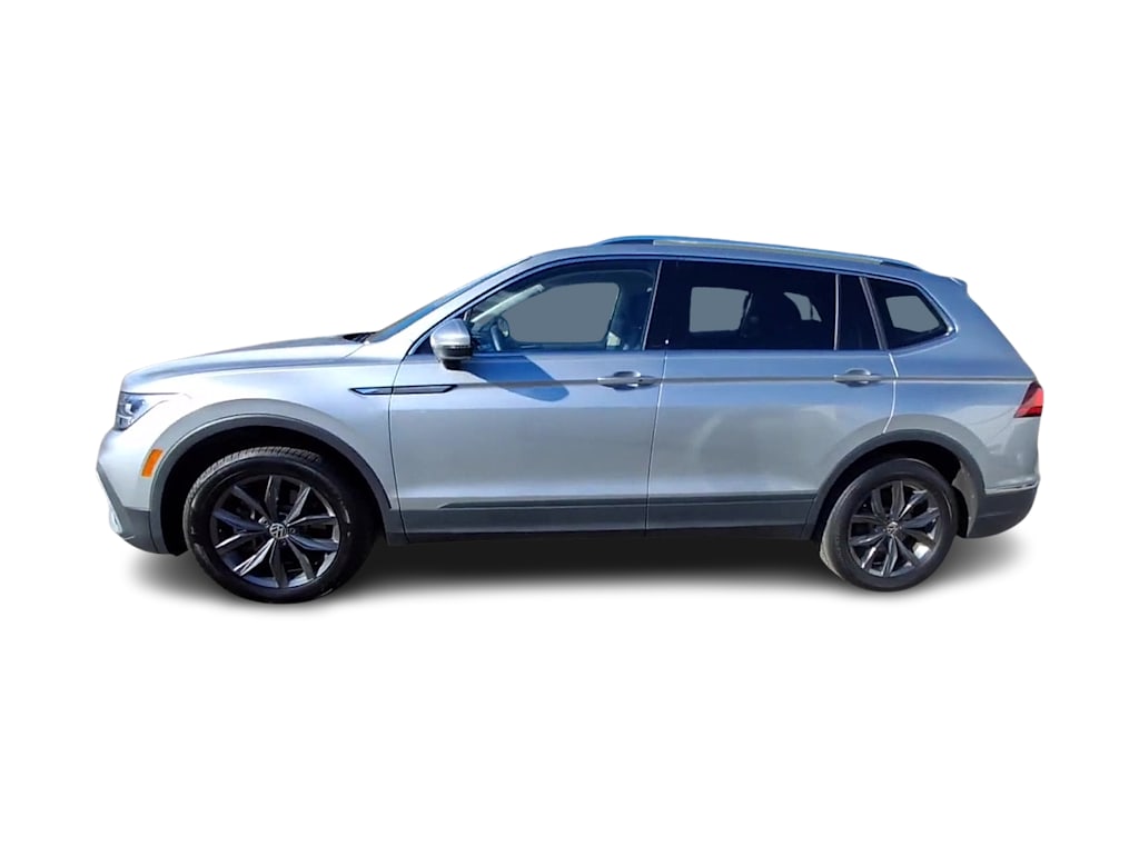 Thumbnail: 2023 Volkswagen Tiguan - 3