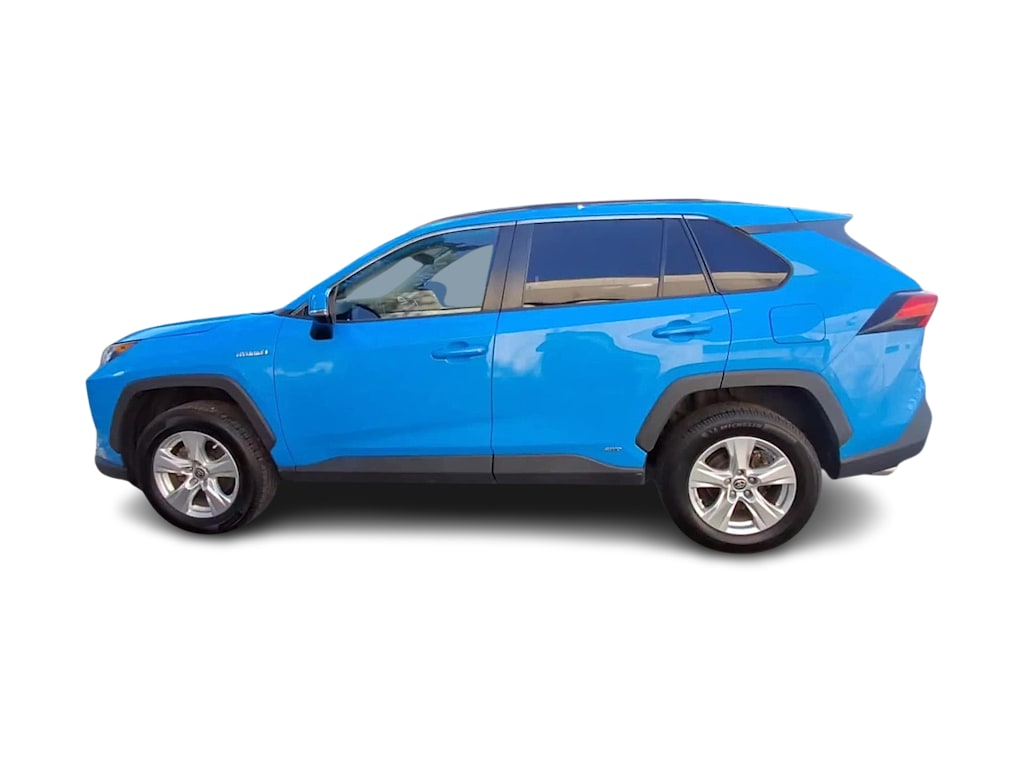 Thumbnail: 2021 Toyota RAV4 - 16