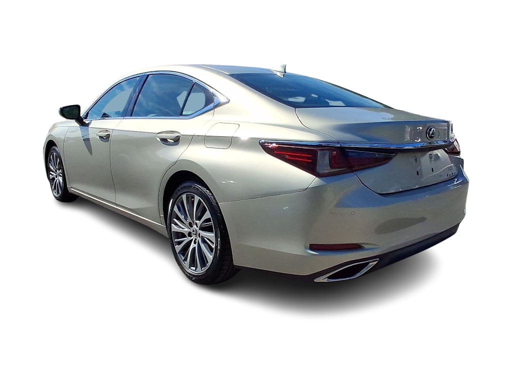 Thumbnail: 2019 Lexus ES - 4