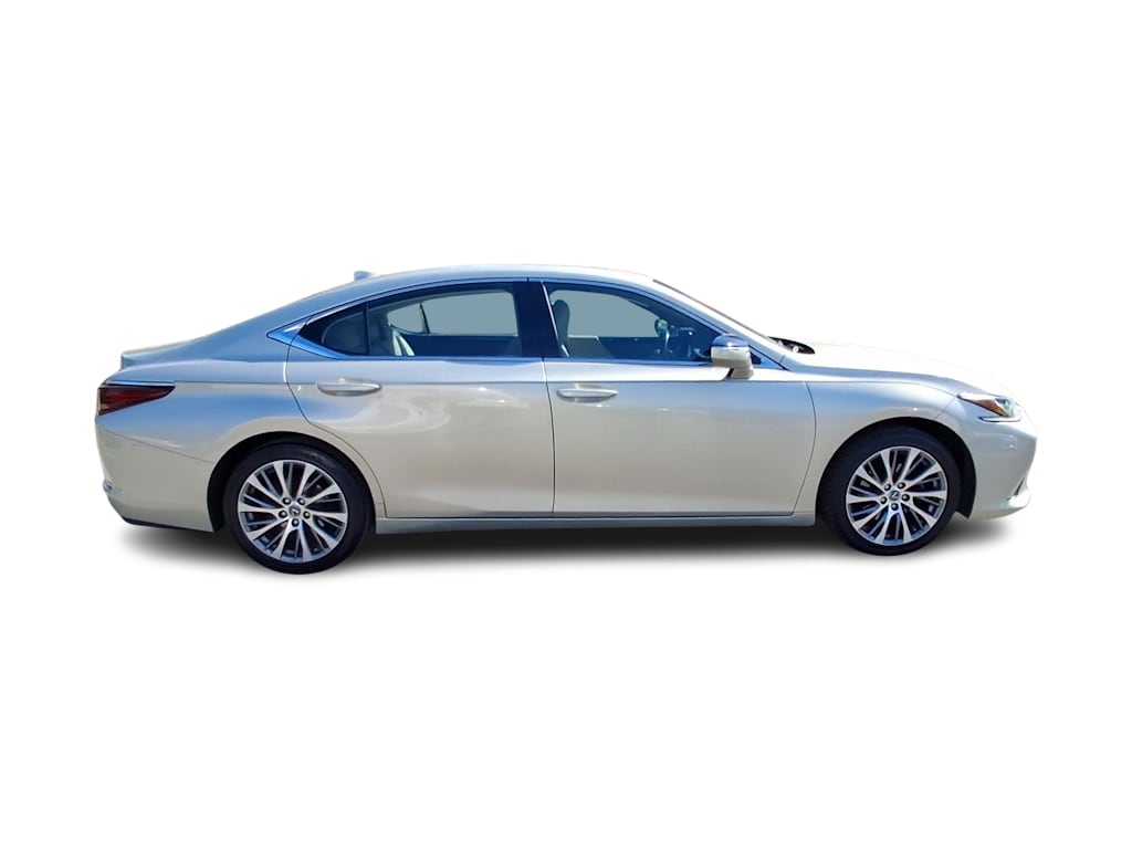 Thumbnail: 2019 Lexus ES - 22