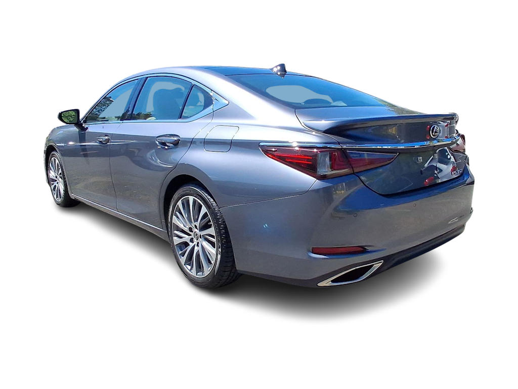 Thumbnail: 2021 Lexus ES - 30