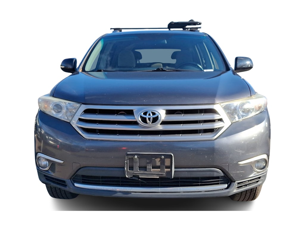 2013 Toyota Highlander Plus 28