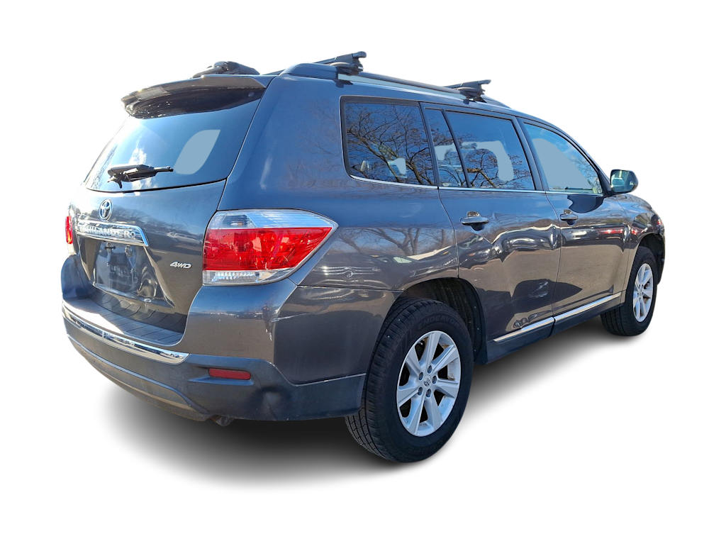 2013 Toyota Highlander Plus 25