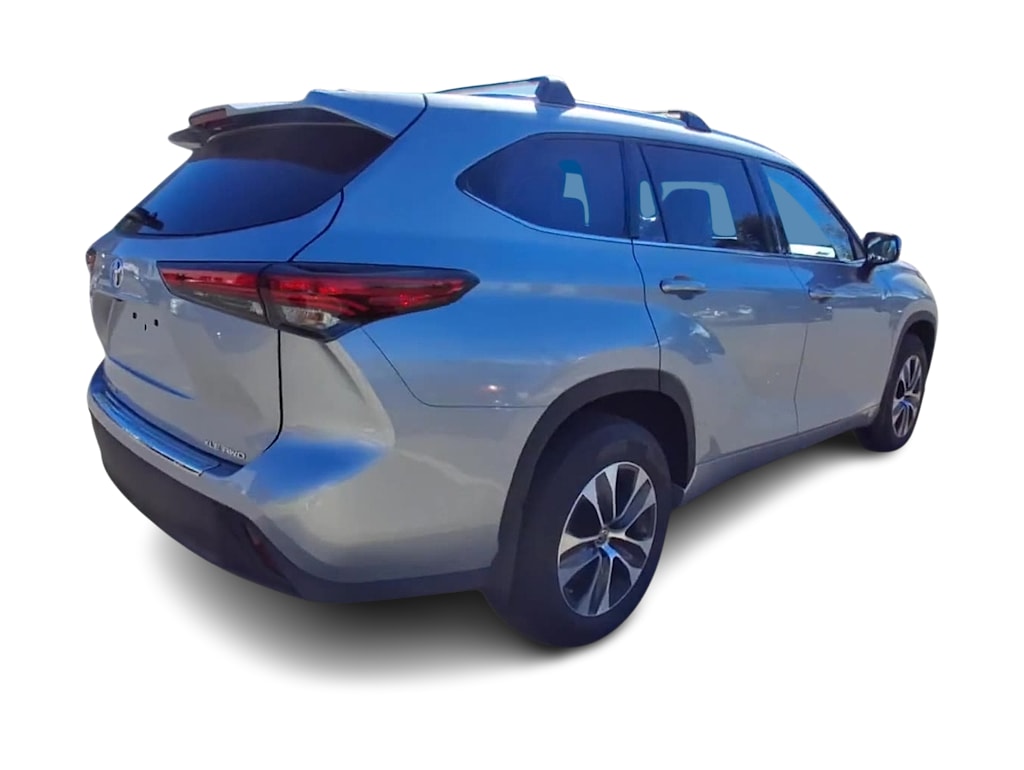 Thumbnail: 2020 Toyota Highlander - 13