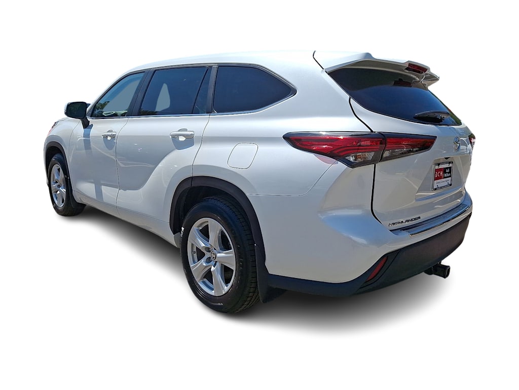 Thumbnail: 2023 Toyota Highlander - 24