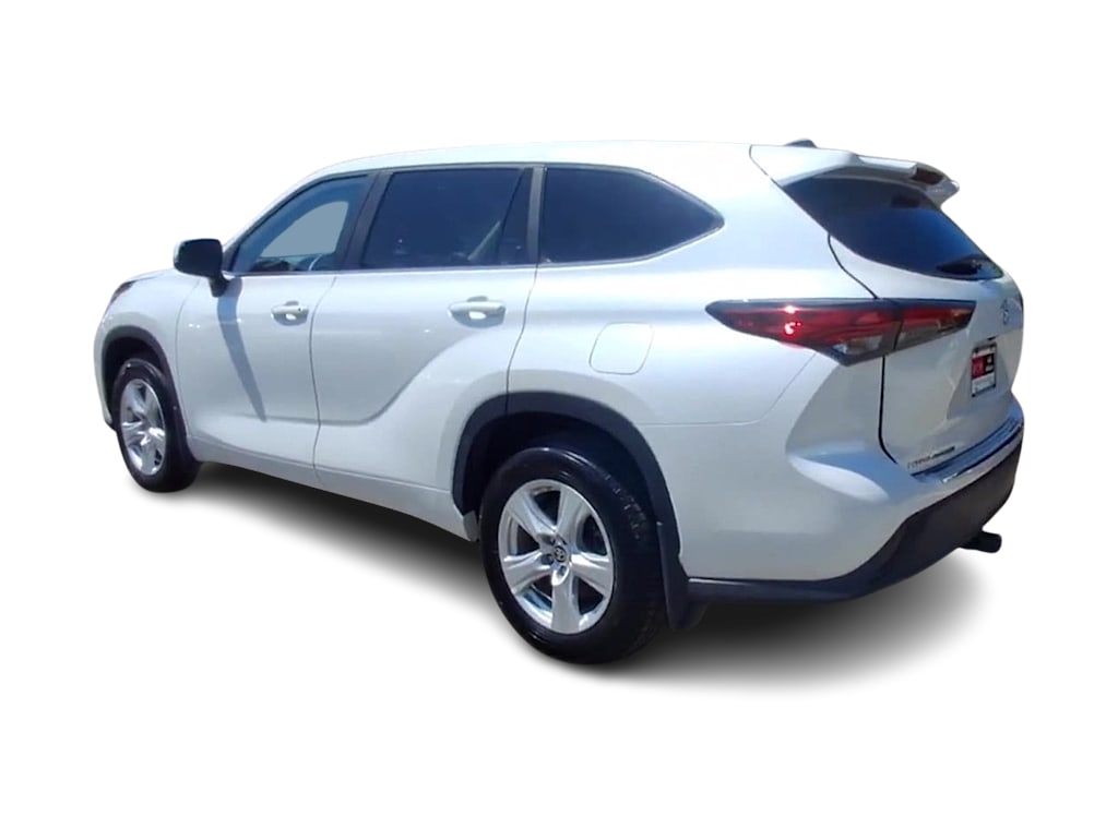 Thumbnail: 2023 Toyota Highlander - 4