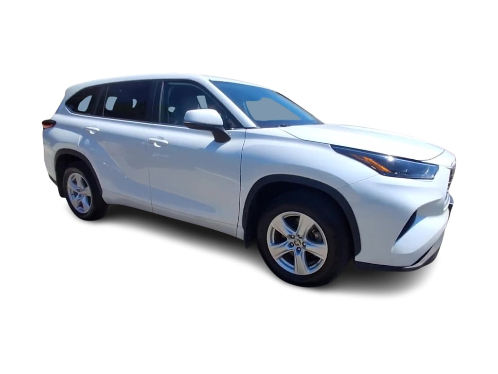 Thumbnail: 2023 Toyota Highlander - 14