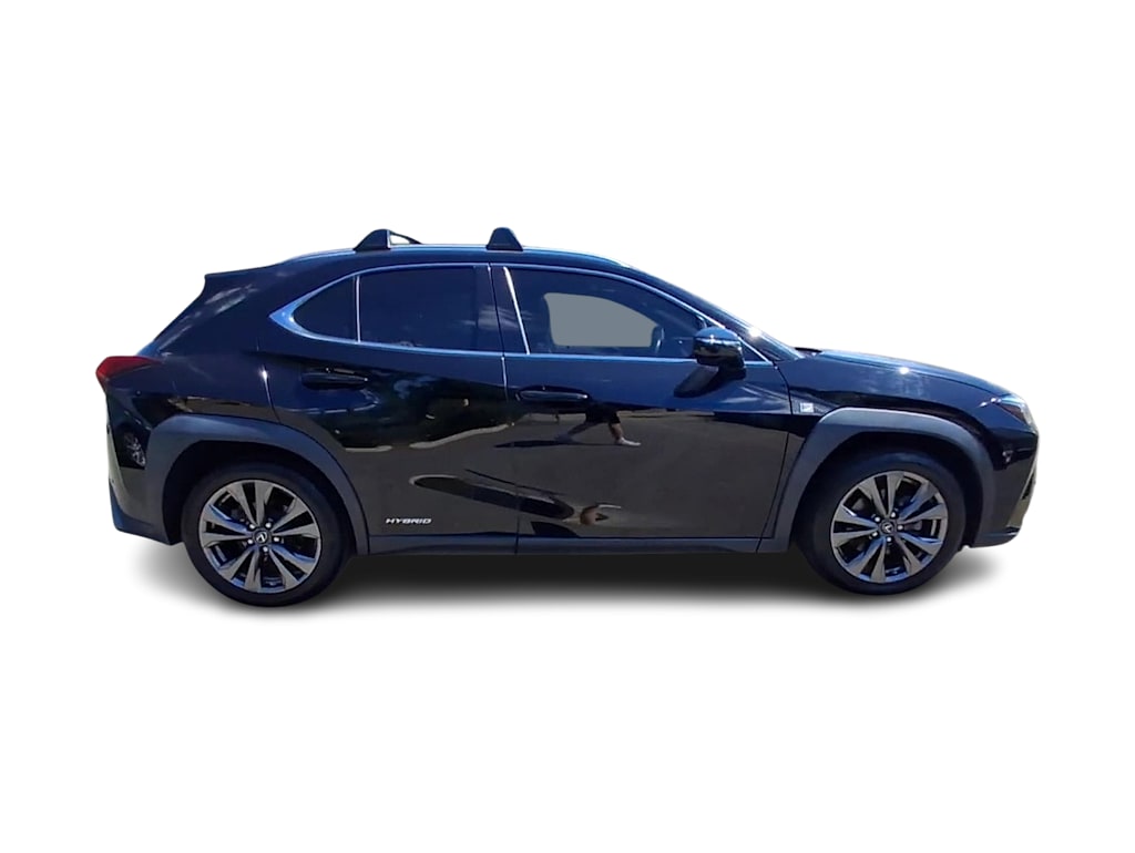 Thumbnail: 2021 Lexus UX - 18
