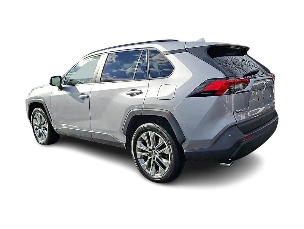 Thumbnail: 2019 Toyota RAV4 - 4