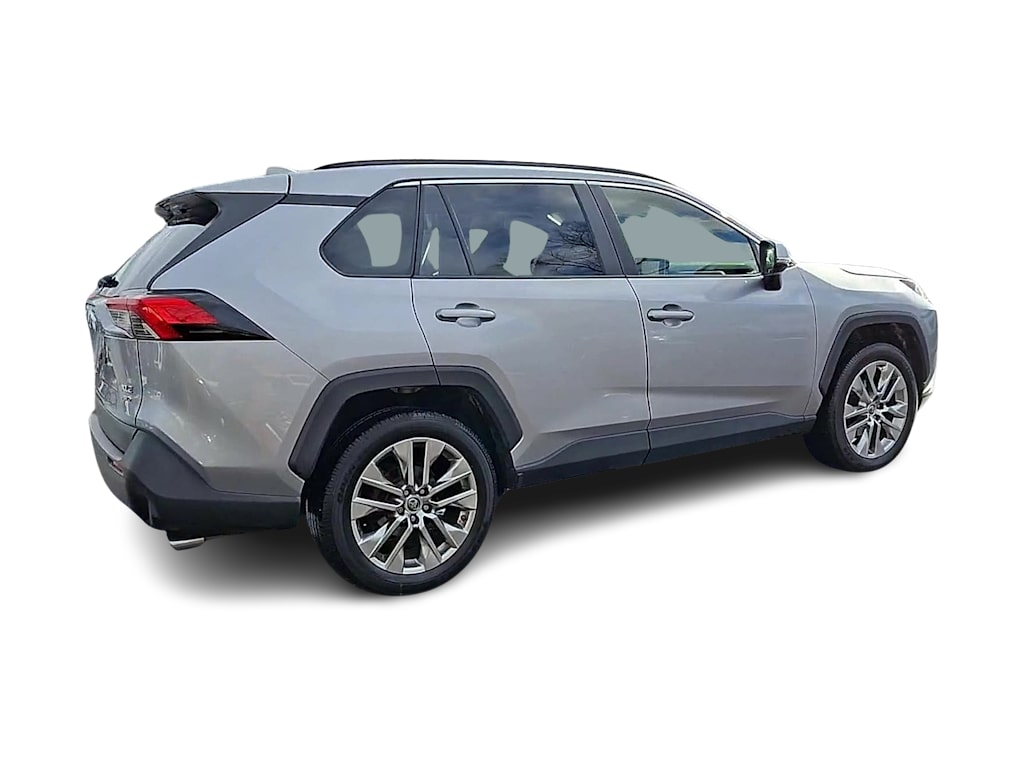 Thumbnail: 2019 Toyota RAV4 - 18