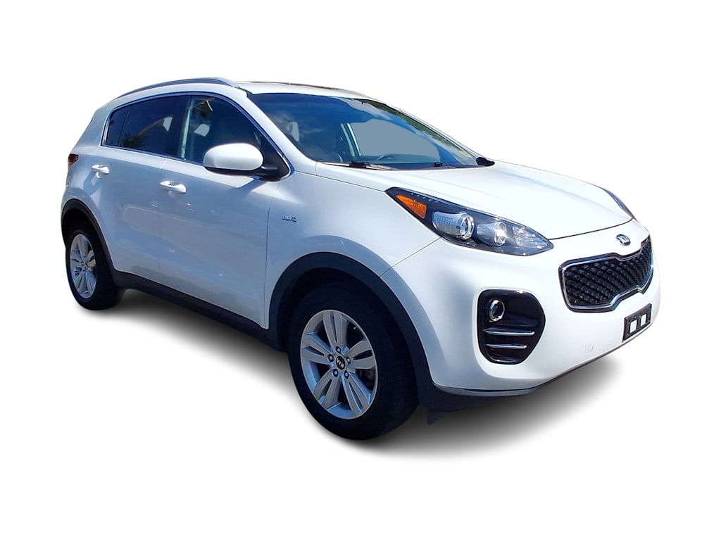 Thumbnail: 2017 Kia Sportage - 17