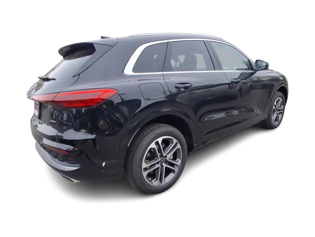 Thumbnail: 2026 Audi Q5 - 10