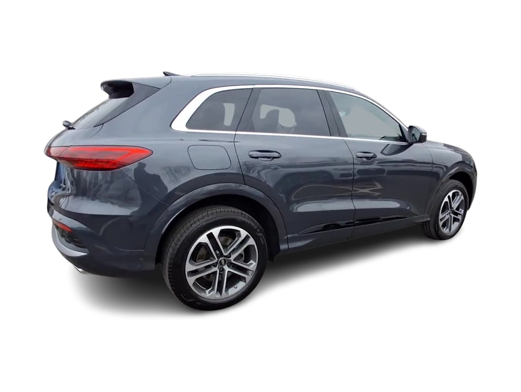 Thumbnail: 2025 Audi Q5 - 17