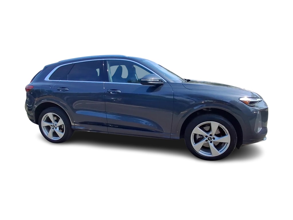 Thumbnail: 2025 Audi Q5 - 21