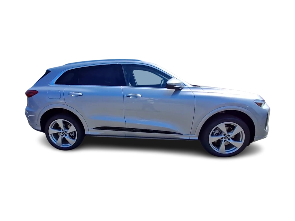 Thumbnail: 2026 Audi Q5 - 13