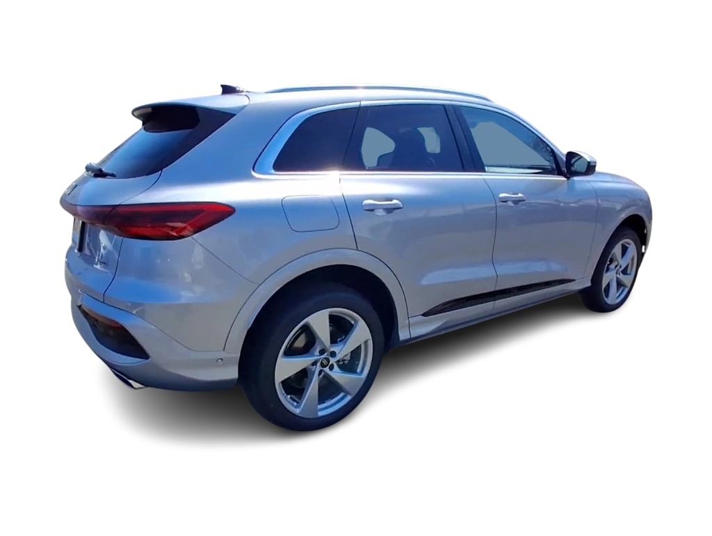 Thumbnail: 2026 Audi Q5 - 12