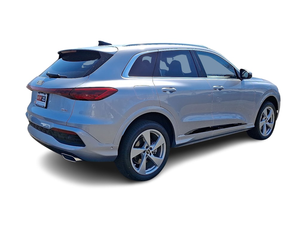 Thumbnail: 2026 Audi Q5 - 15