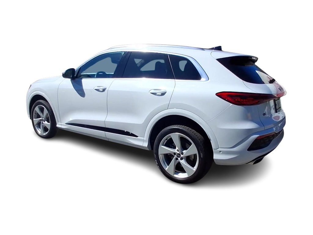 Thumbnail: 2025 Audi Q5 - 4