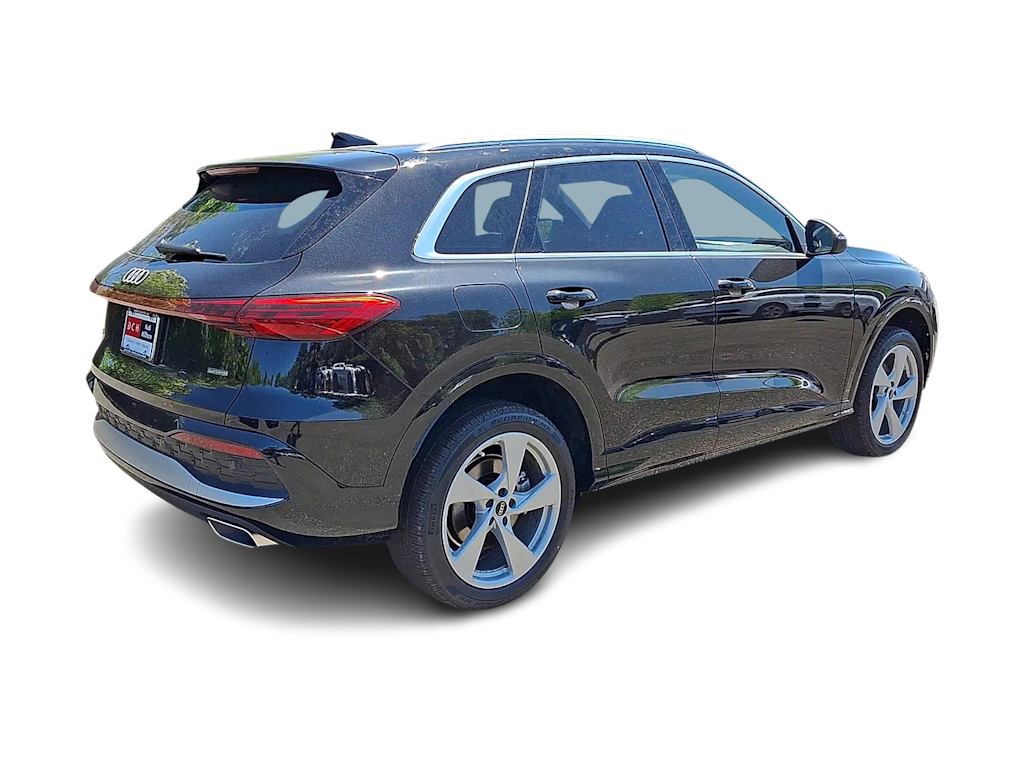 Thumbnail: 2026 Audi Q5 - 16