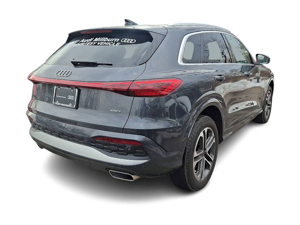 Thumbnail: 2025 Audi Q5 - 26