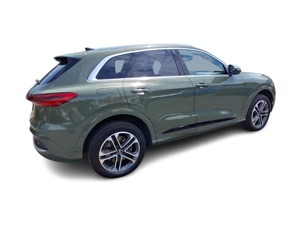 Thumbnail: 2025 Audi Q5 - 16
