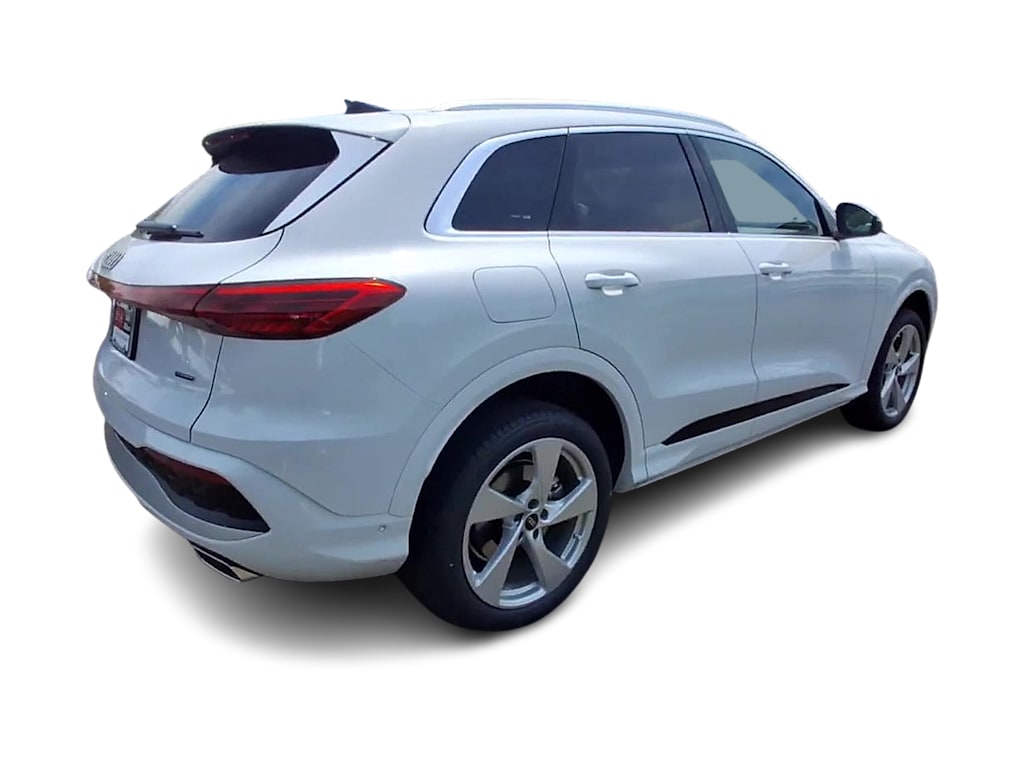 Thumbnail: 2026 Audi Q5 - 11