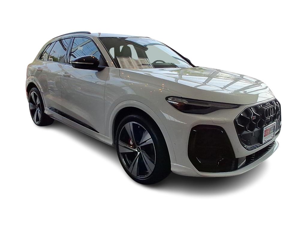 Thumbnail: 2026 Audi SQ5 - 16