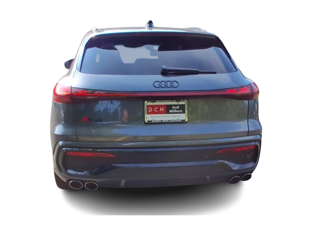 Thumbnail: 2026 Audi SQ5 - 5
