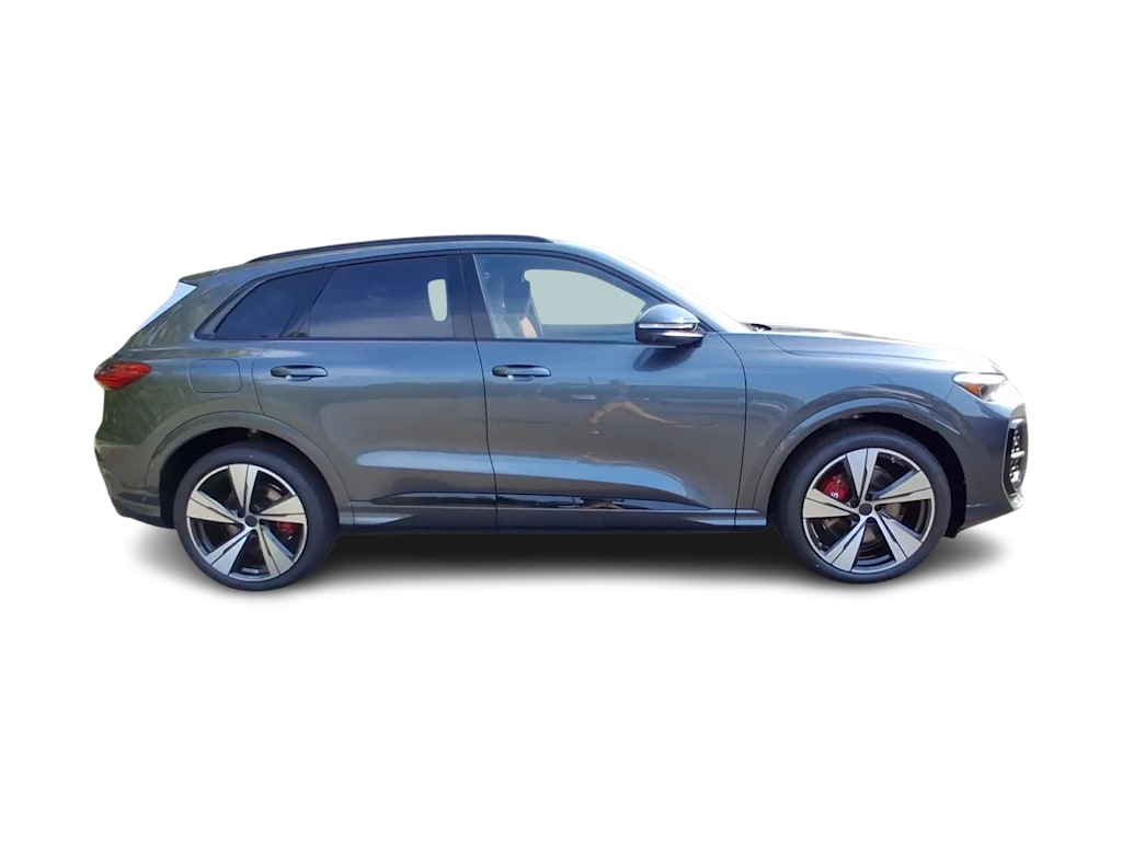 Thumbnail: 2026 Audi SQ5 - 18